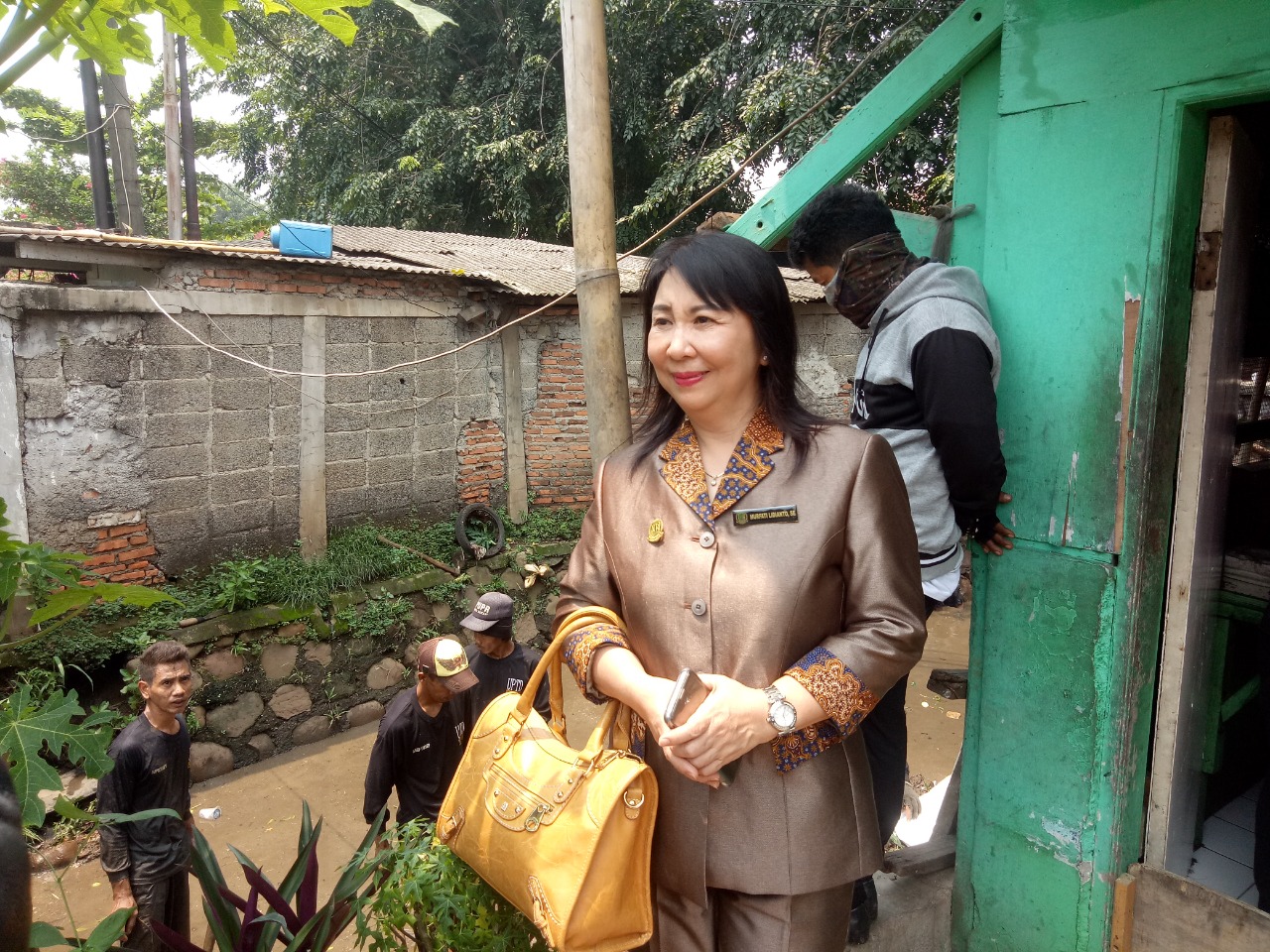 5 alasan mengapa memilih Ibu Murfati Lidianto, SE sebagai Anggota DPRD Kota Bekasi di Pileg 2019