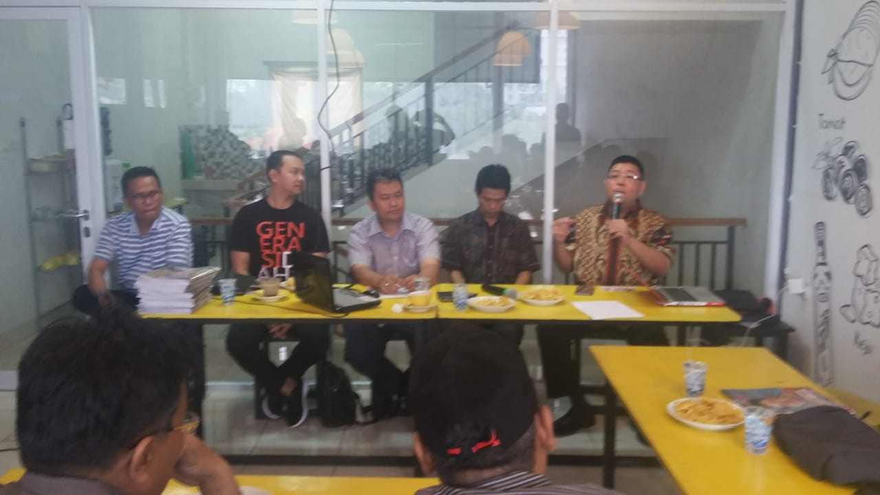 Pewarna Banten  Gelar FGD Dengan Tema, Merebut Massa Mengambang