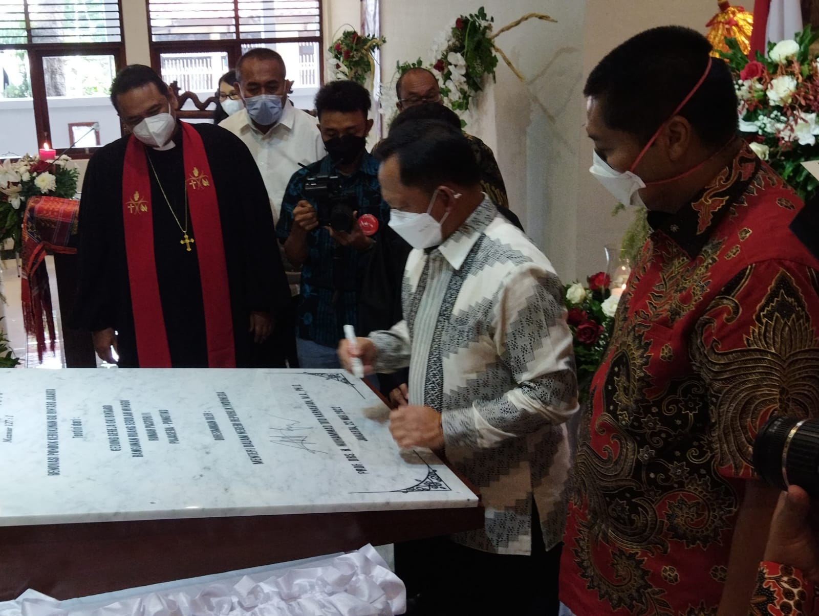 Didampingi Ketua Panitia Maruarar Sirait, Mendagri Tito Karnavian Resmikan Renovasi Gedung GKI Bintaro Jakarta