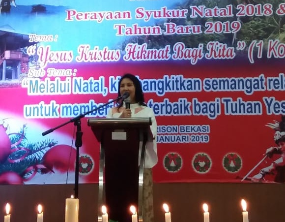 Wow, Hampir Setiap Hari Murfati Lidianto Hadiri Ibadah Syukur Natal dan Tahun Baru