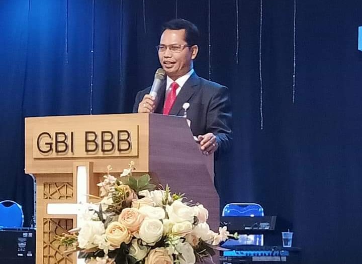 Pdt. Dr. Sahala Nainggolan Lantik Staf Lengkap BPD Bekasi GBI Masa Bakti 2019-2023