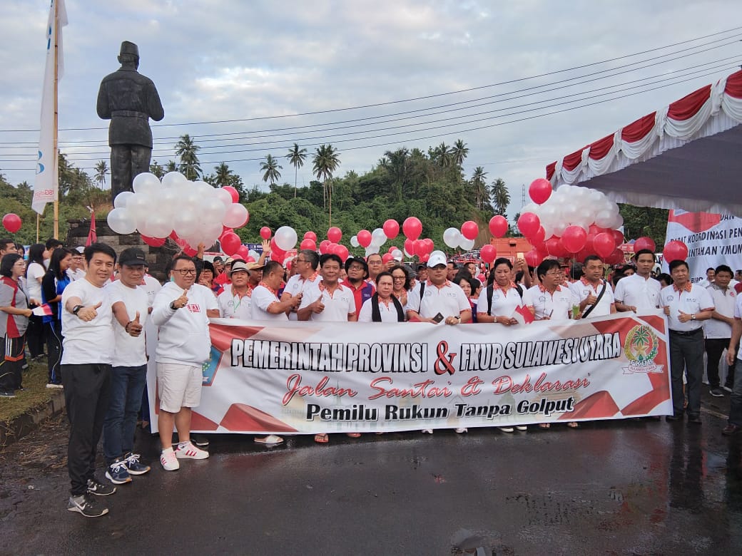 Peserta KGM PGI Ikut Ramaikan Acara Jalan Santai Pemilu Damai Tanpa Golput Pemprov Sulut dan FKUB