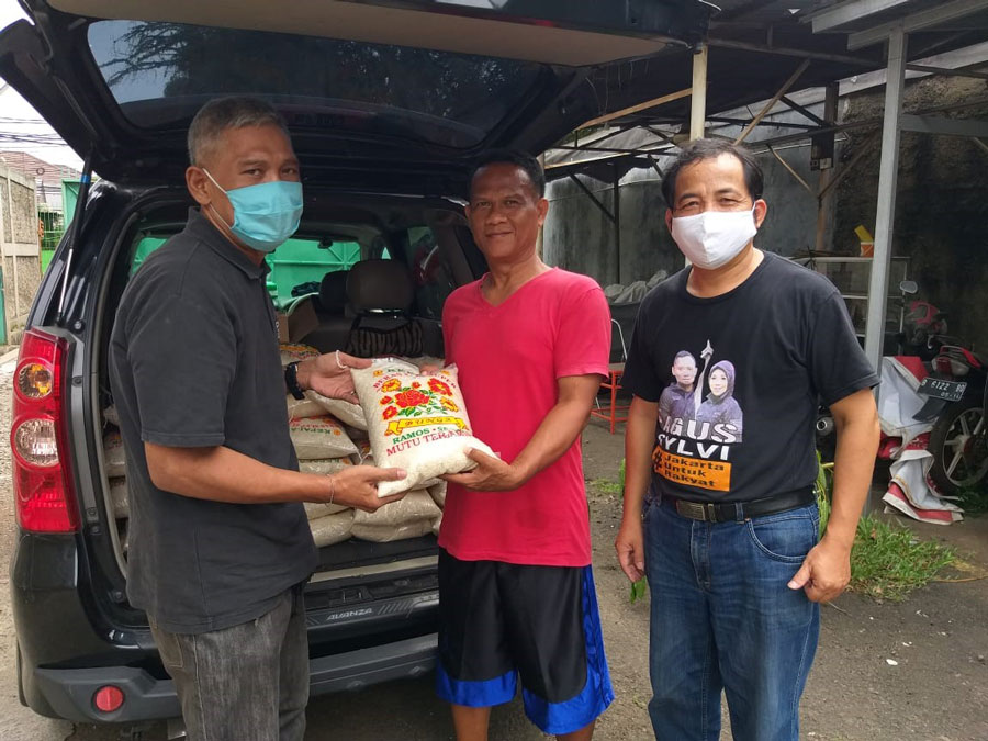 Komunitas Peduli Kasih Indonesia Salurkan Bantuan Bagi Pekerja Media Nasrani