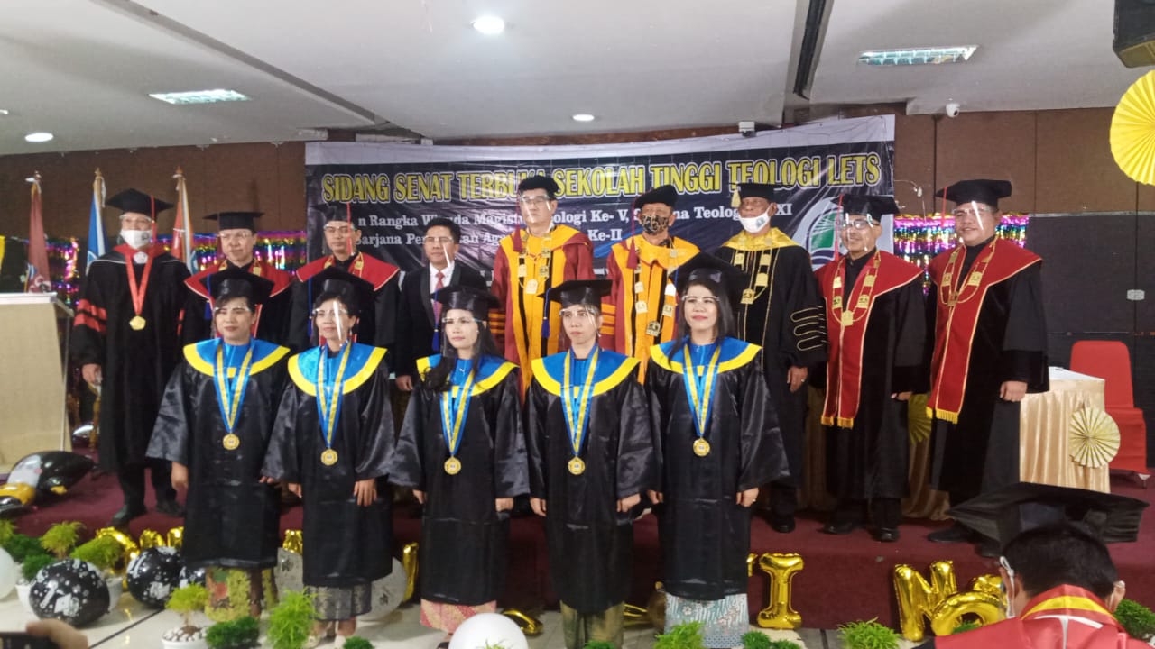Pdt. Dr. Ir. Rachmat T. Manullang, M.Si., PIMPIN SIDANG SENAT TERBUKA SEKOLAH TINGGI TEOLOGI LETS Lighthouse Equipping Theological School