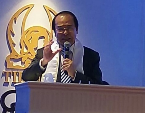 Pdt. Pariadji Sampaikan Refleksi Di Ibadah Paskah Nusantara Pewarna Indonesia dan Ormas Kristiani