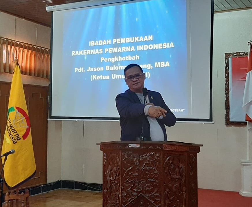 Pdt Jason Balompapueng Himbau Umat Kristen di Seluruh Pelosok Taati Prokes dan Menunjukkan Perdamaian di Hari Natal