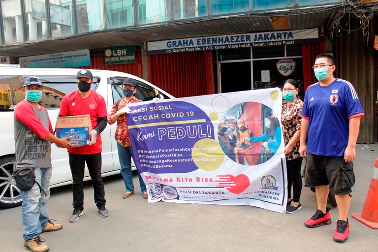 PGLII DKI BAGIKAN TAKJIL DI LINGKUNGAN KRAMAT SENEN
