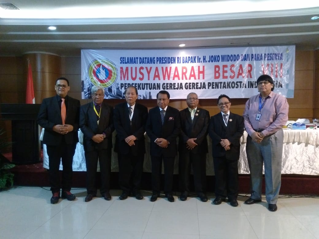 Pdt. Dr. Jacob Nahuway, MA., Kembali Pimpin PGPI Lima Tahun Kedepan