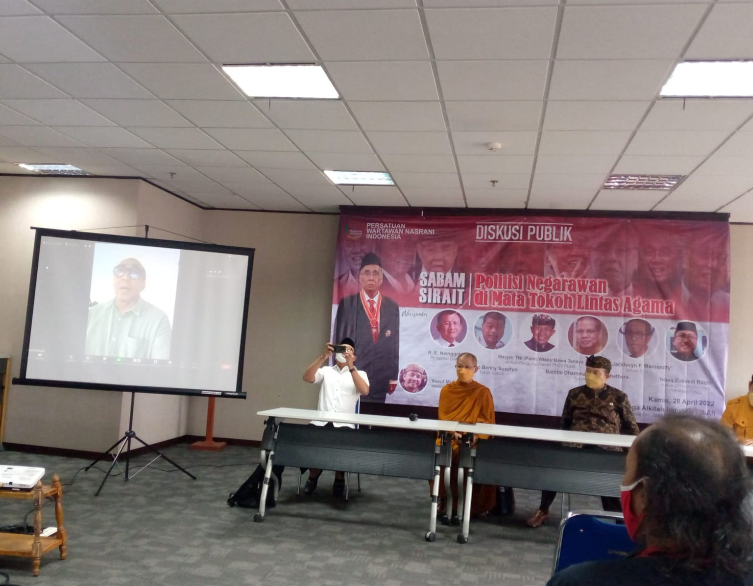 SEKUM PGI: SABAM SIRAIT SEORANG POLITISI SENIOR YANG KONSISTEN MEMPERJUANGKAN DEMOKRASI