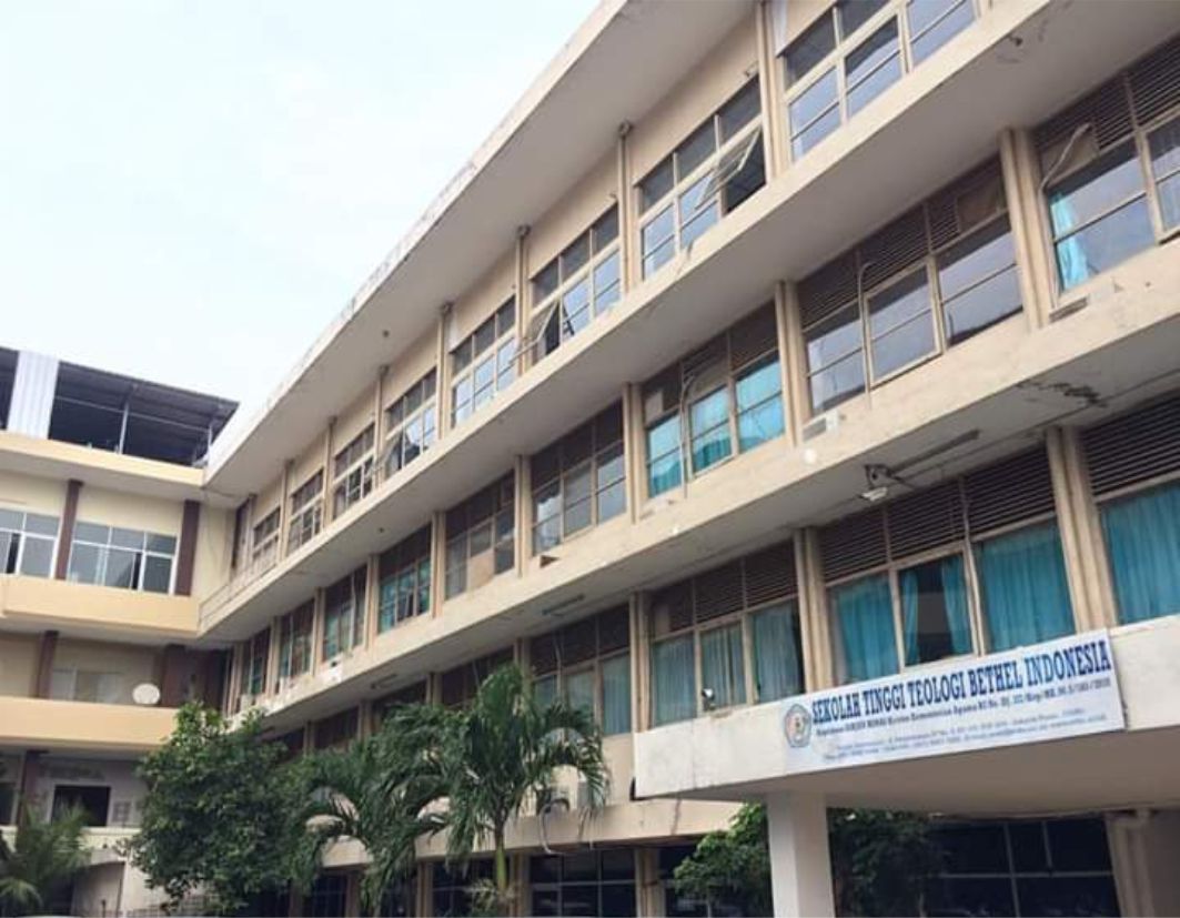 SEMINARI BETHEL JAKARTA KLARIFIKASI DAN BANTAH PEMBERITAAN YANG NYATAKAN MAHASISWANYA DI ASRAMA POSITIF COVID-19